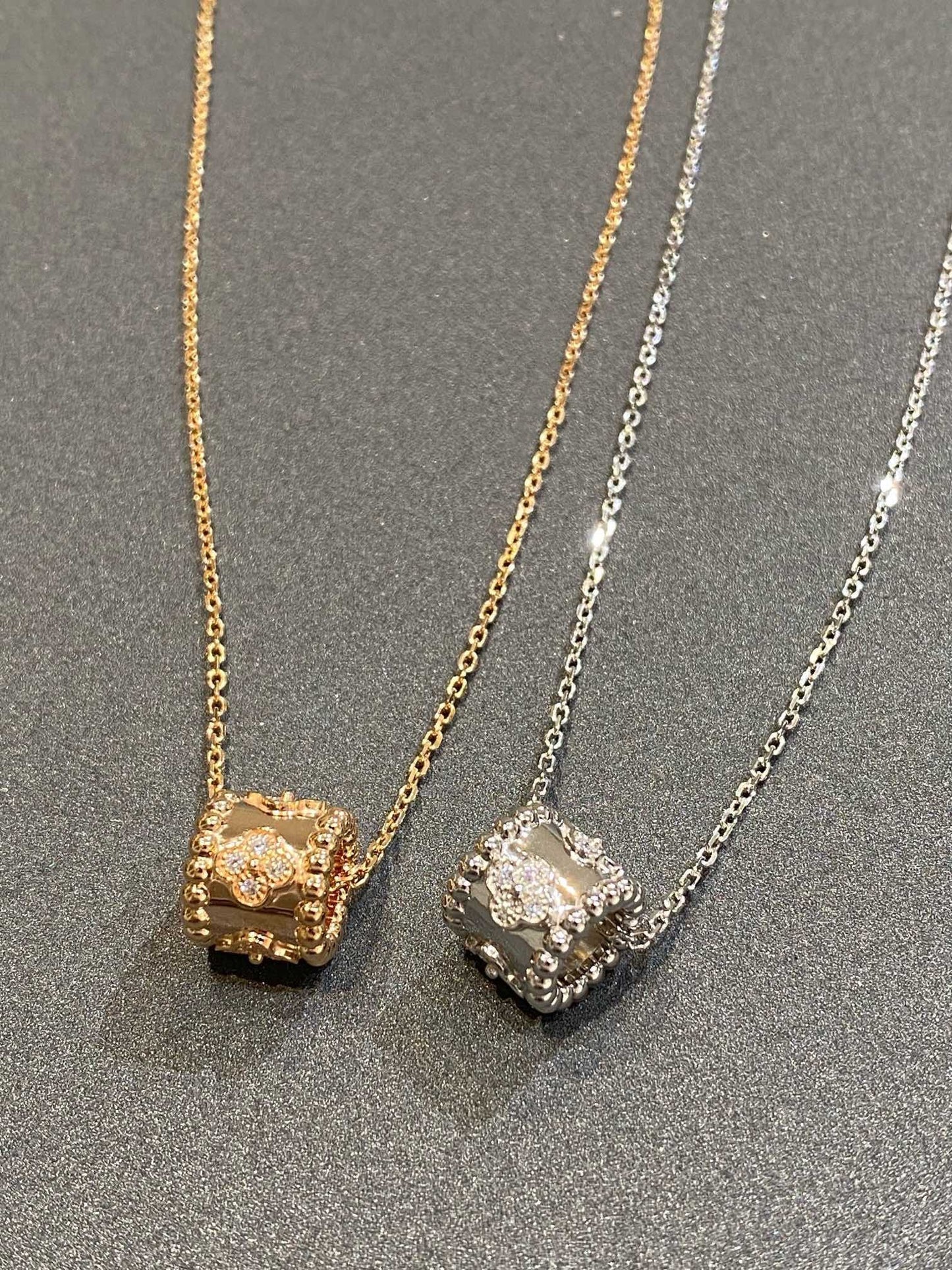 [Vintora]PERLEE PEDANT SIVLER DIAMOND NECKLACE