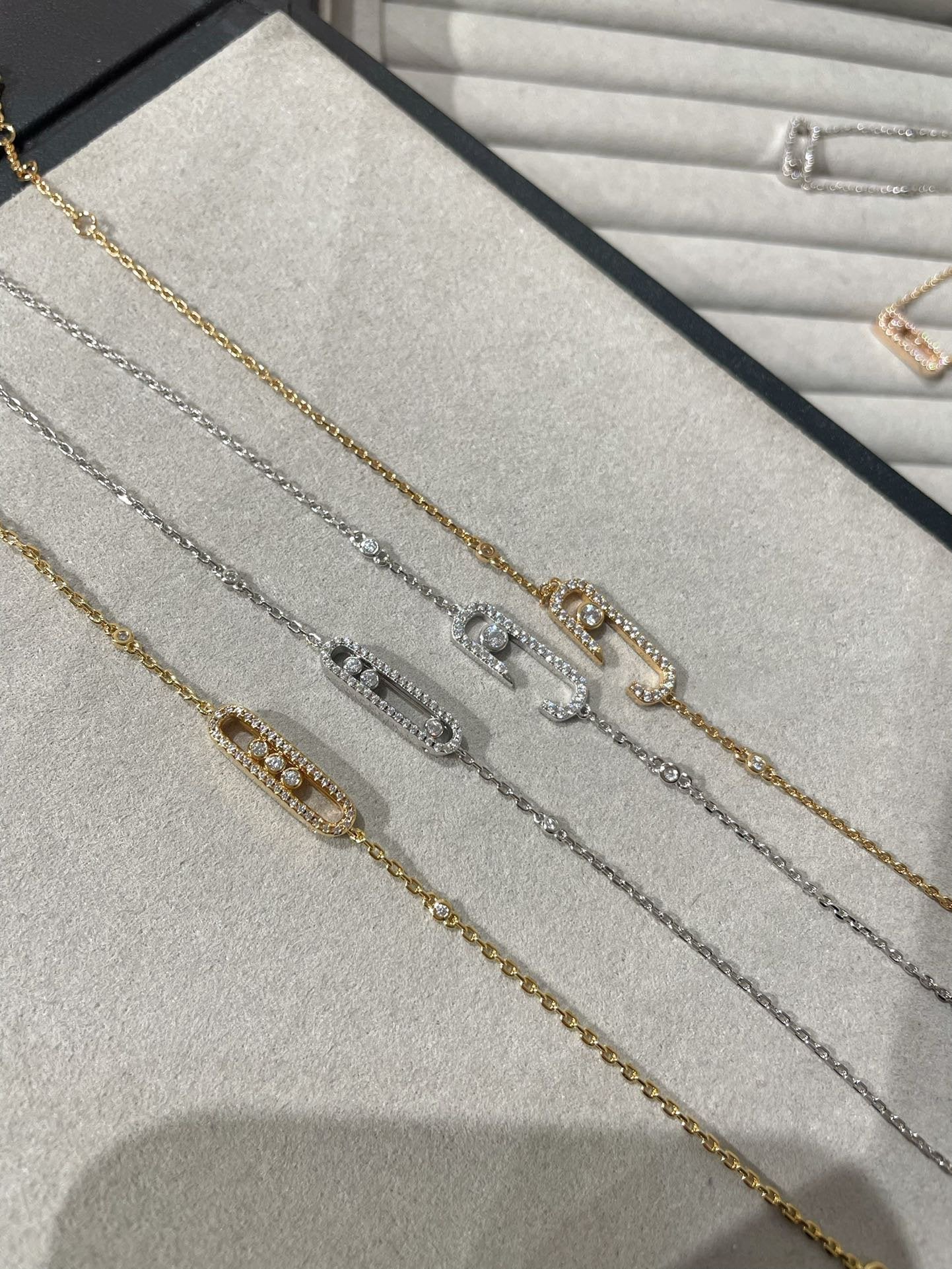 [Vintora]BABY MOVE DIAMOND BRACELET