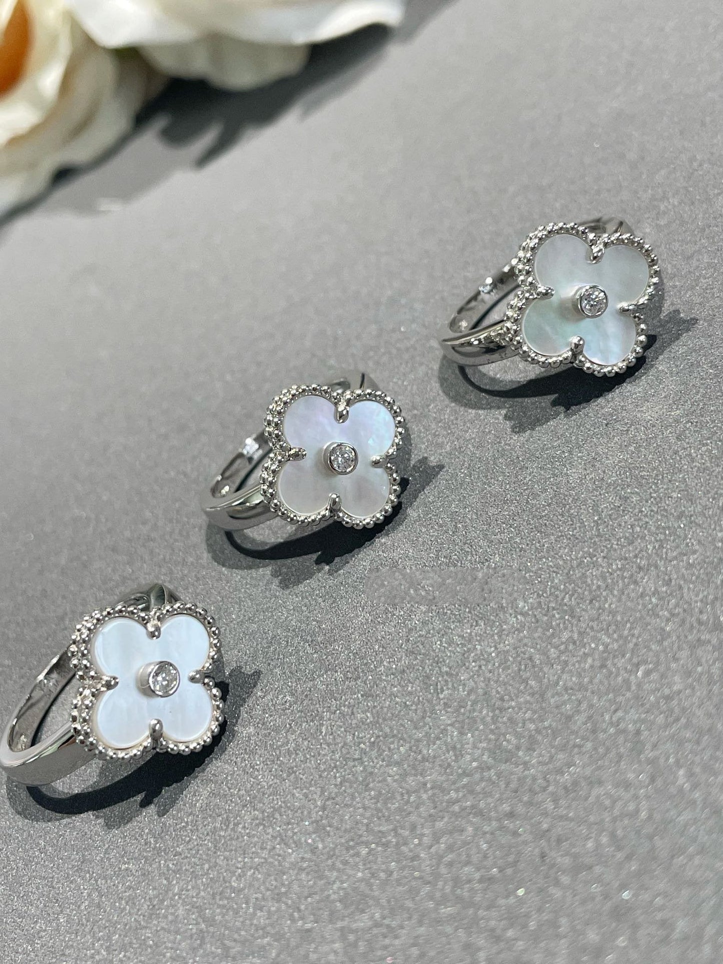 [Vintora]CLOVER SILVER MOP DIAMOND RING