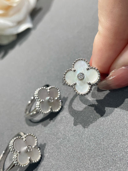 [Vintora]CLOVER SILVER MOP DIAMOND RING