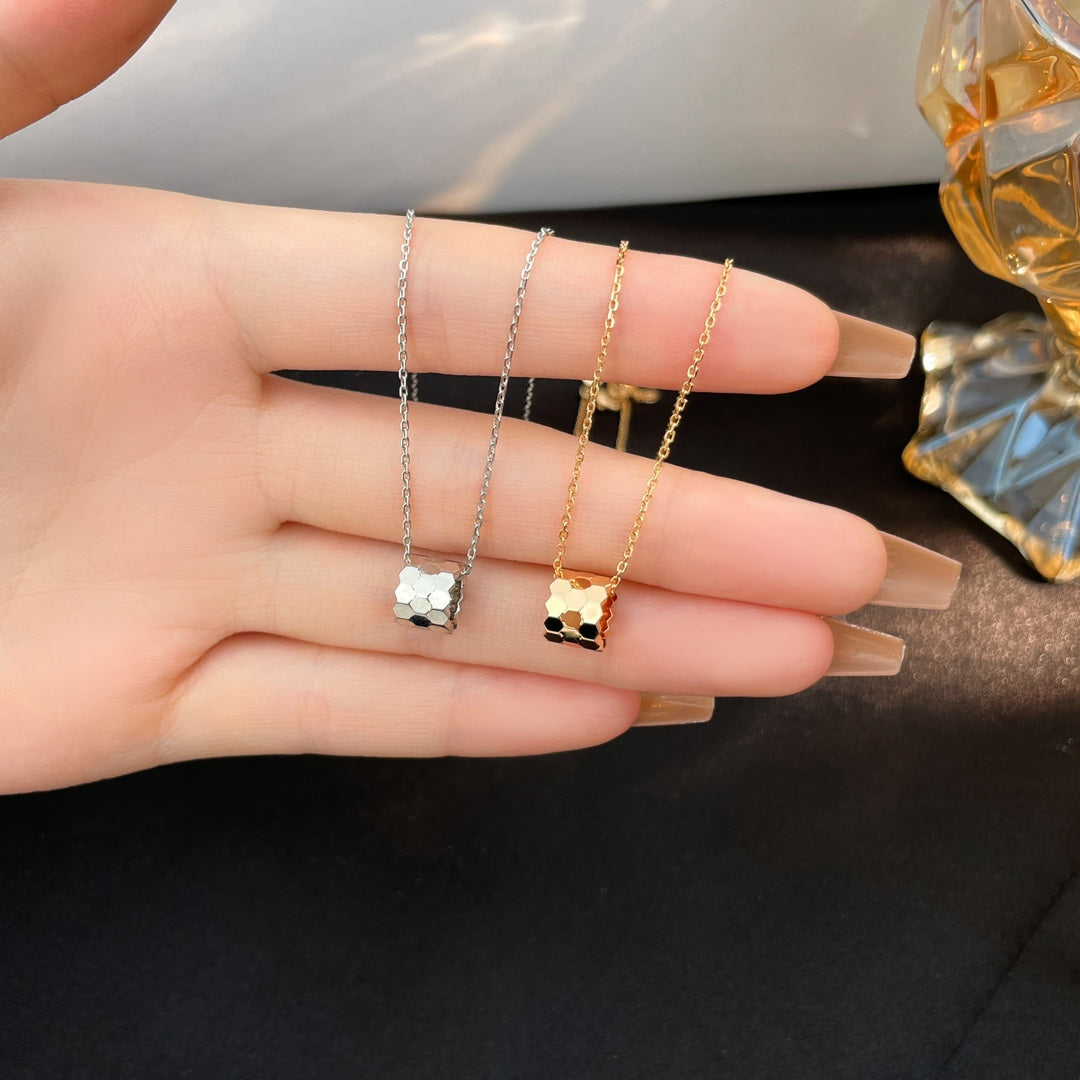 [Vintora]BEE MINI NECKLACE