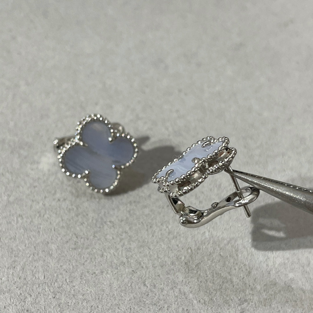 [Vintora]CLOVER CHALCEDONY SILVER STUD EARRINGS