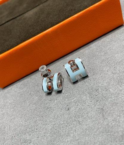 [Vintora]POP H SKY BLUE STUD EARRINGS