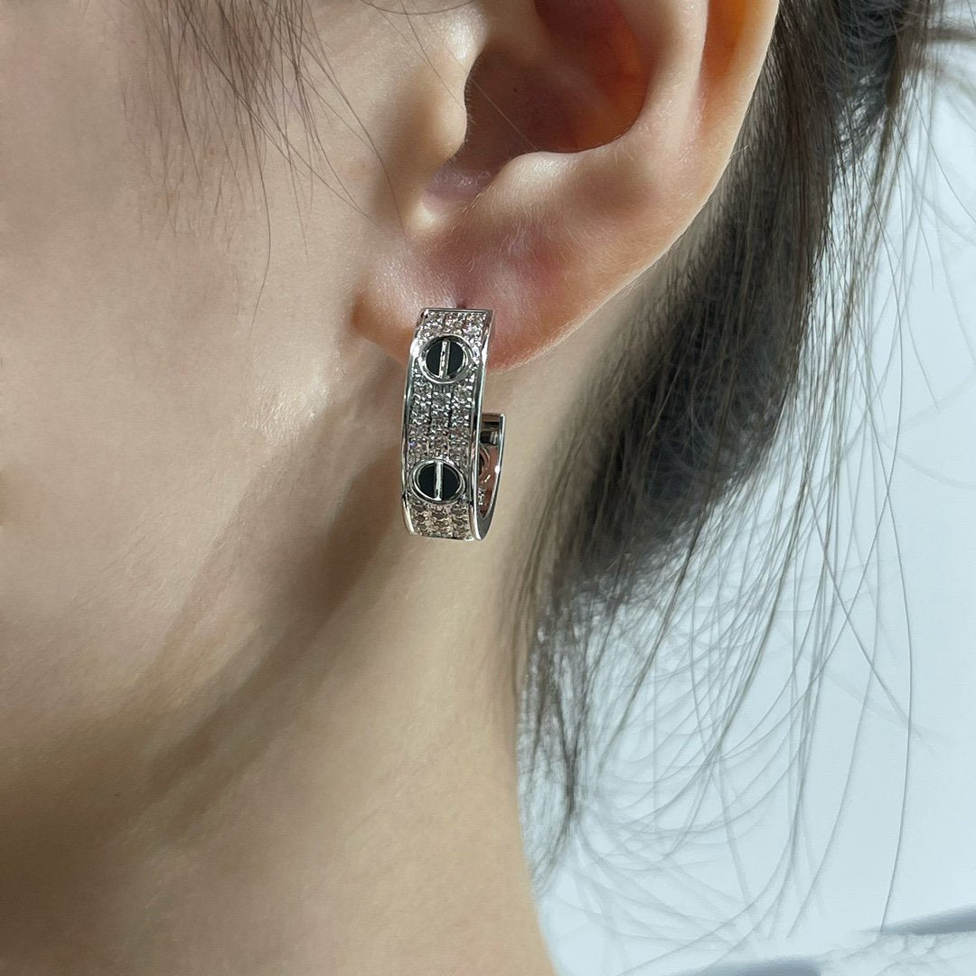 [Vintora]LOVE CERAMIC DIAMOND PAVED SILVER EARRINGS