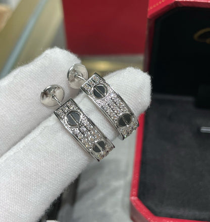 [Vintora]LOVE CERAMIC DIAMOND PAVED SILVER EARRINGS