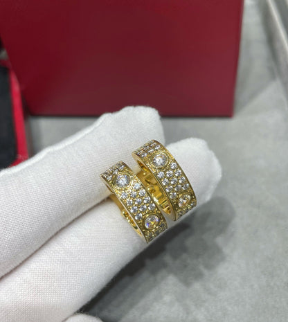 [Vintora]LOVE 5.5MM DIAMOND PAVED EARRINGS