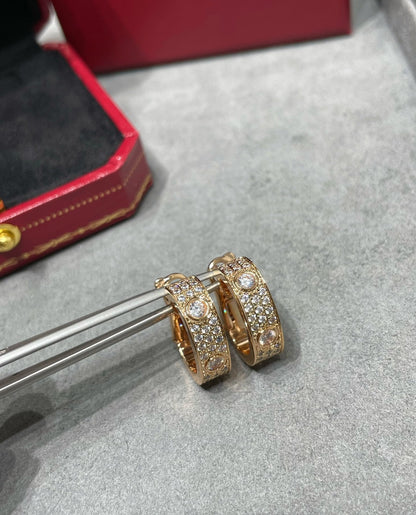 [Vintora]LOVE 5.5MM DIAMOND PAVED EARRINGS