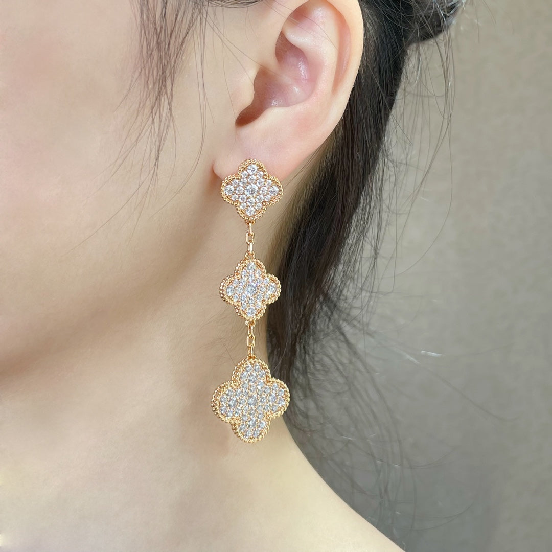 [Vintora]CLOVER 3 MOTIFS DIAMOND PAVED Vintora GOLD EARRINGS