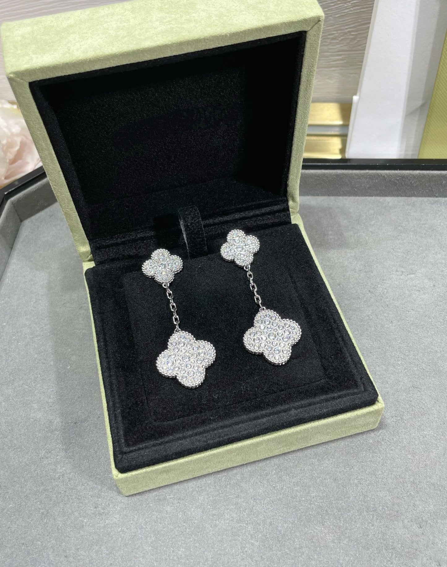 [Vintora]CLOVER 2 MOTIFS DIAMOND PAVED SILVER EARRINGS
