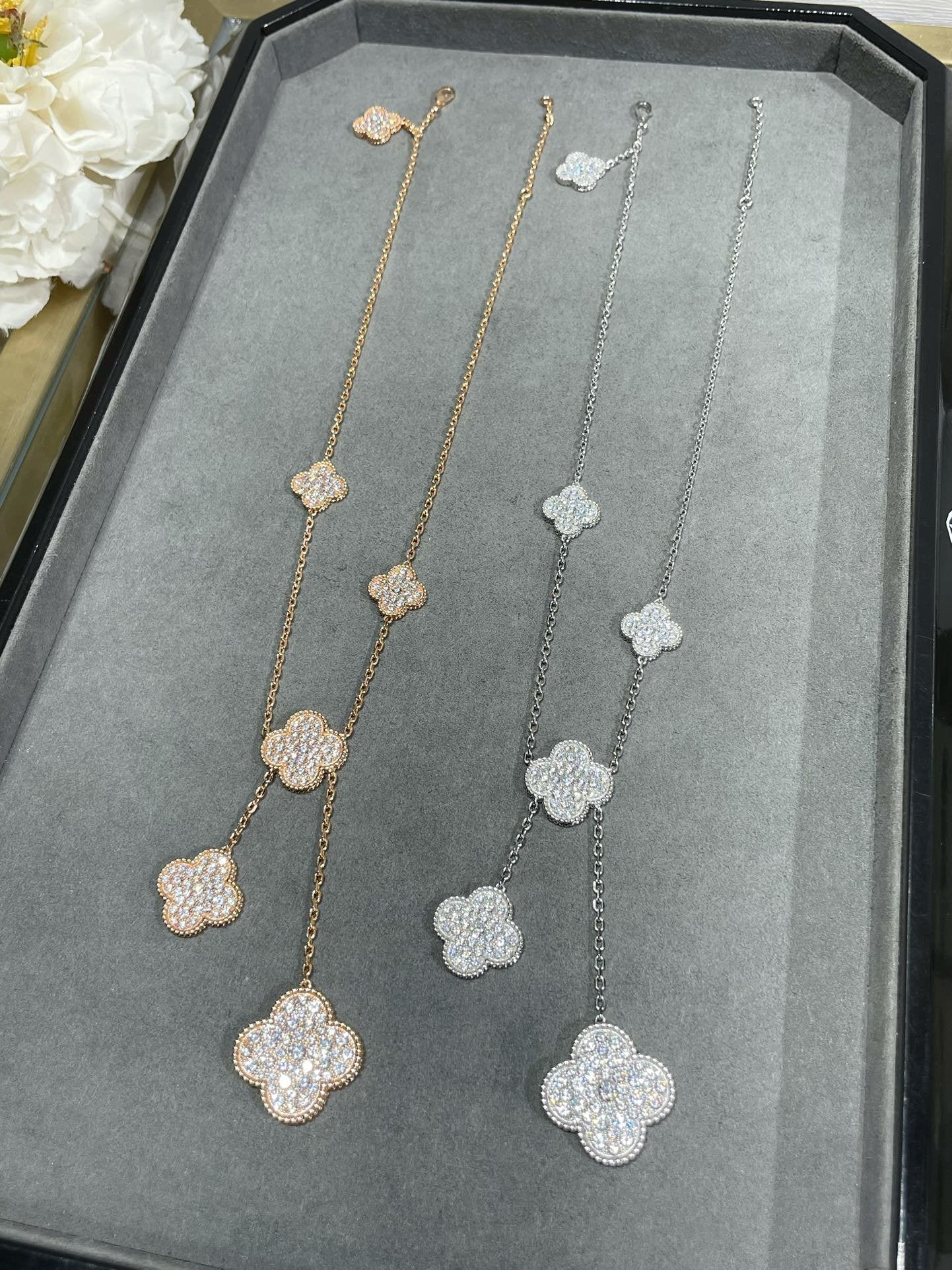 [Vintora]CLOVER 6 MOTIF DIAMOND PAVED NECKLACE