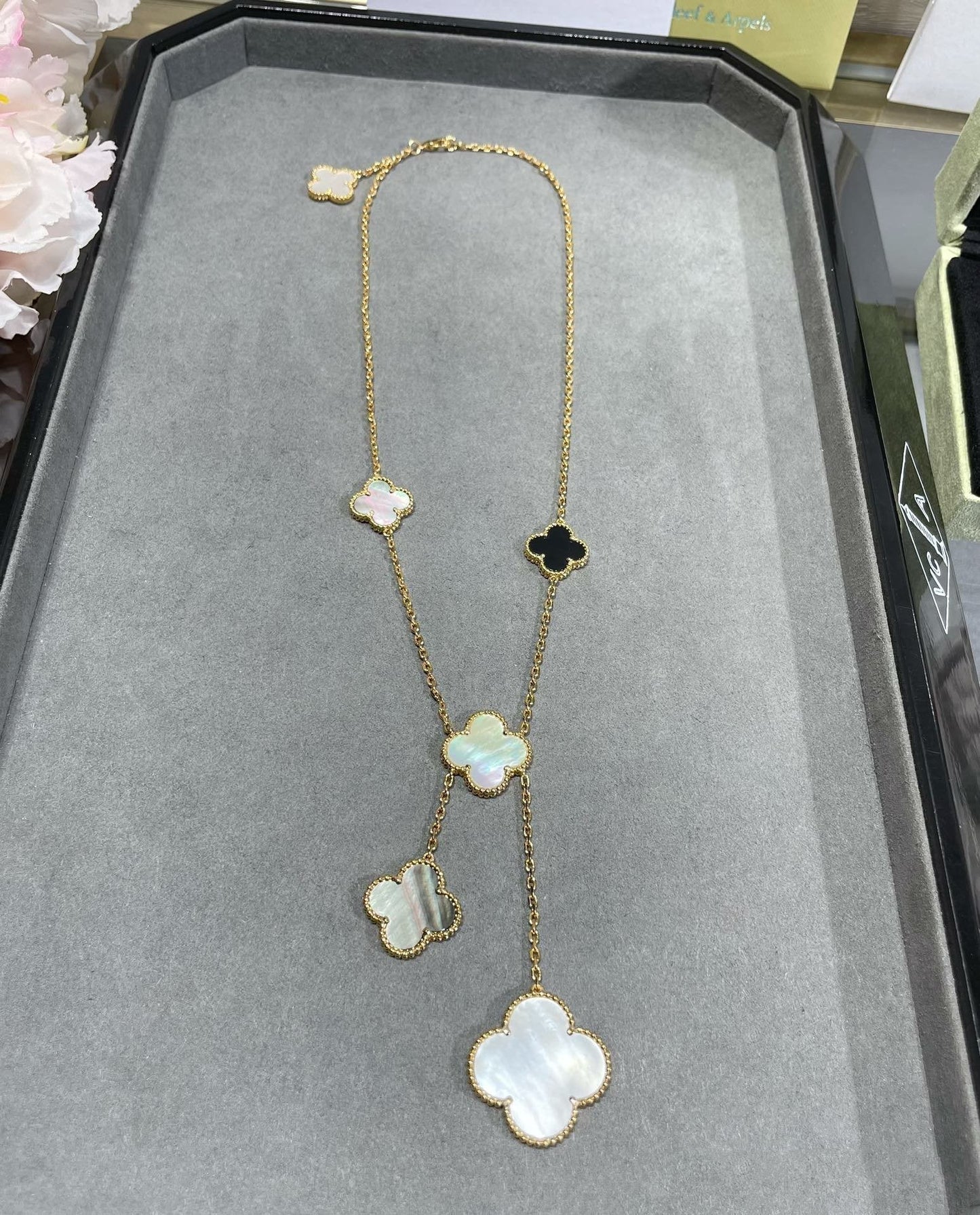 [Vintora]CLOVER 6 MOTIF MOP ONYX GOLD NECKLACE