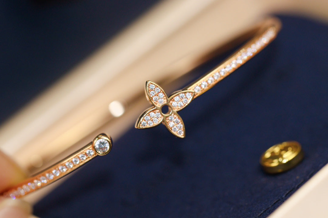 [Vintora]IDYLLE PINK GOLD OPEN BRACELET DIAMOND PAVED