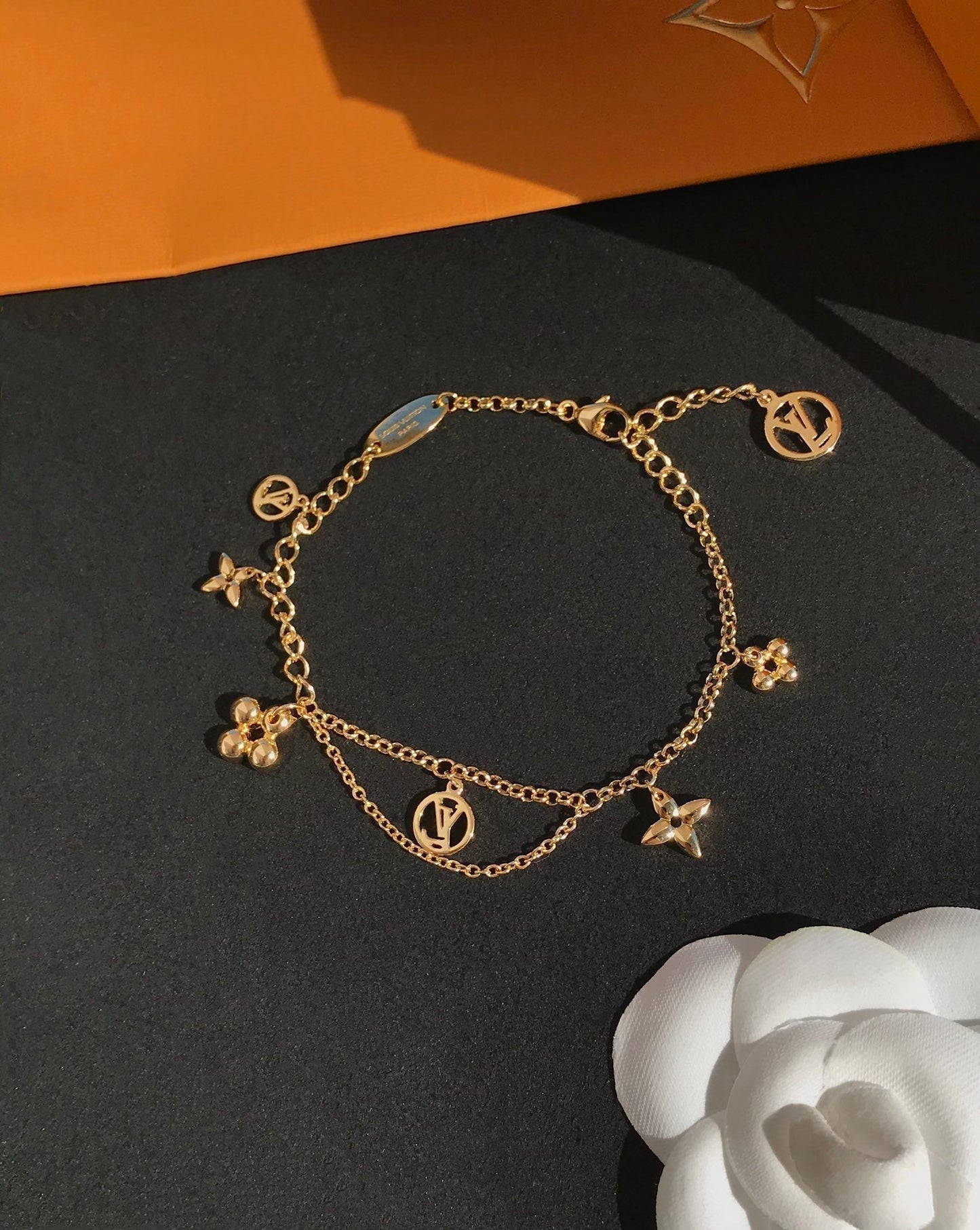 [Vintora]BLOOMING PINK GOLD MOP BRACELET