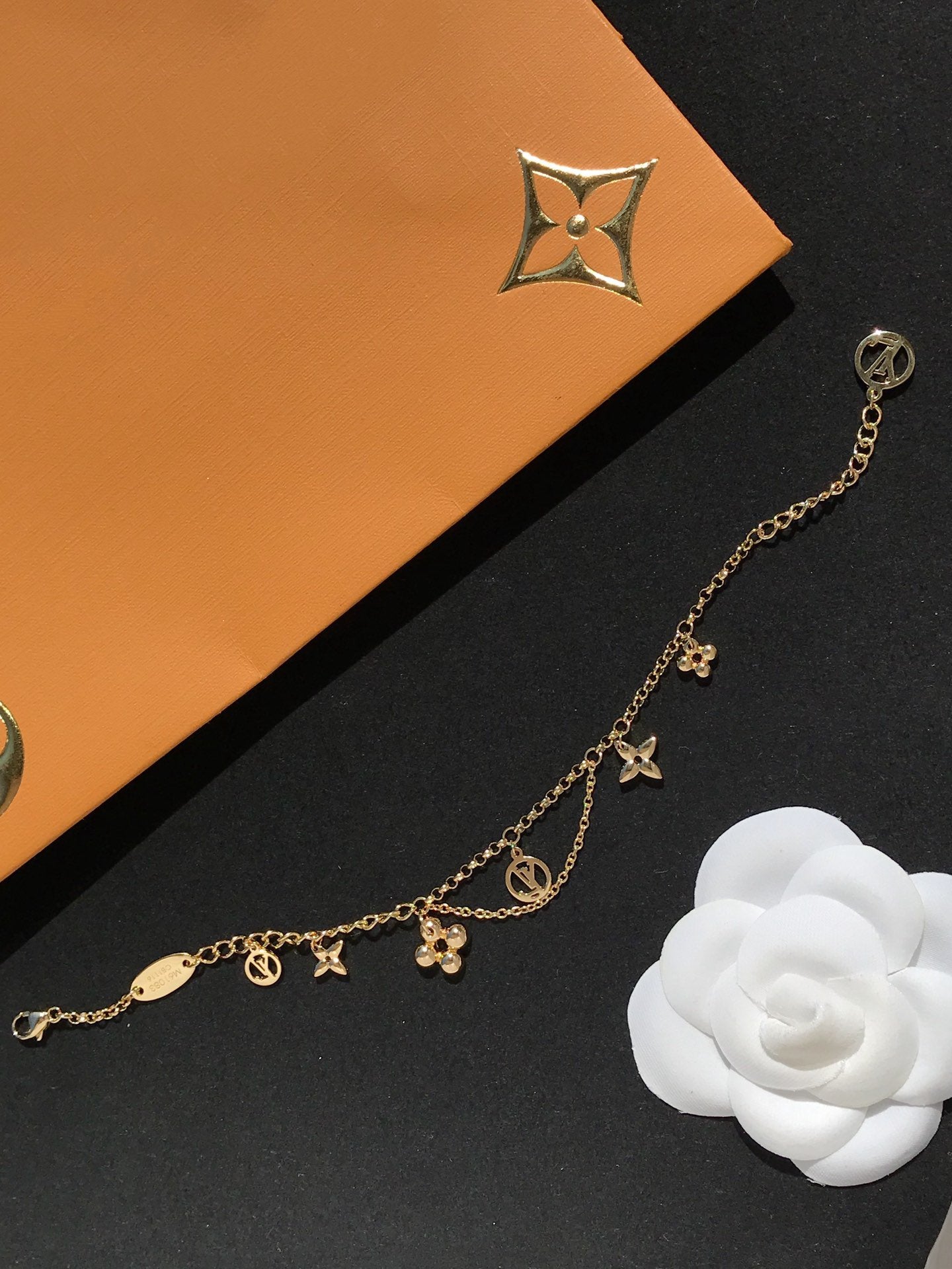 [Vintora]BLOOMING PINK GOLD MOP BRACELET