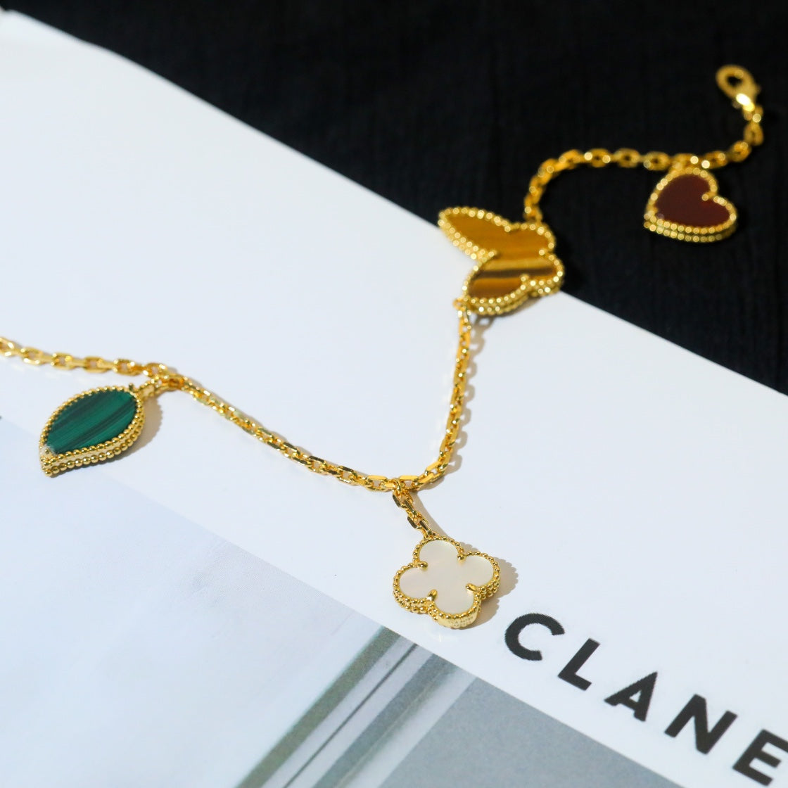 [Vintora]LUCKY SPRING 5 MOTIF GOLD BRACELET