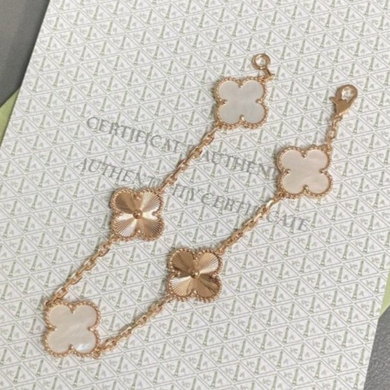 [Vintora]CLOVER WHITE PEARL MOP 5 MOTIF BRACELET COLLECTION