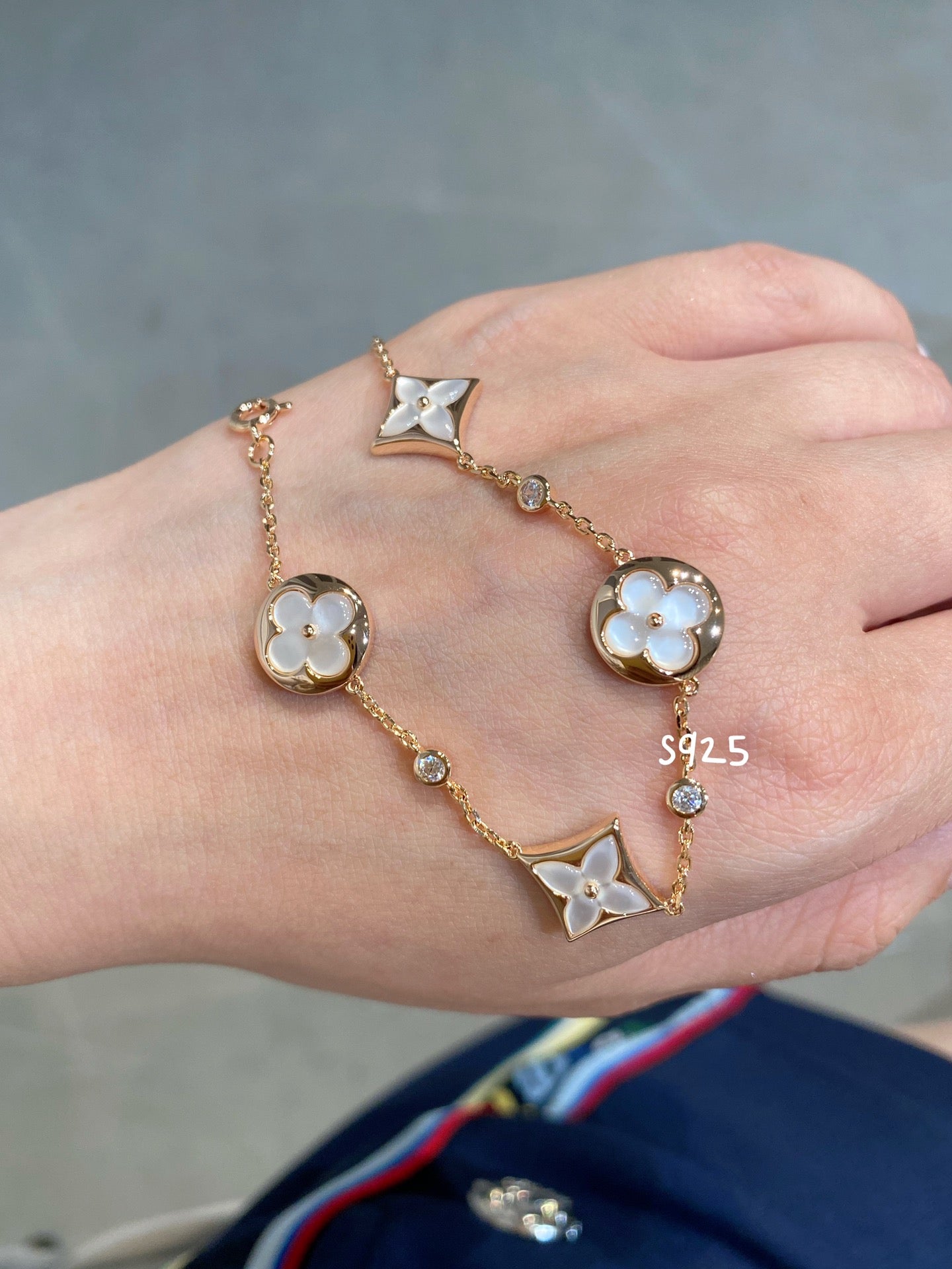 [Vintora]STAR AND SUN 4 MOTIF WHITE MOP PINK GOLD BRACELET