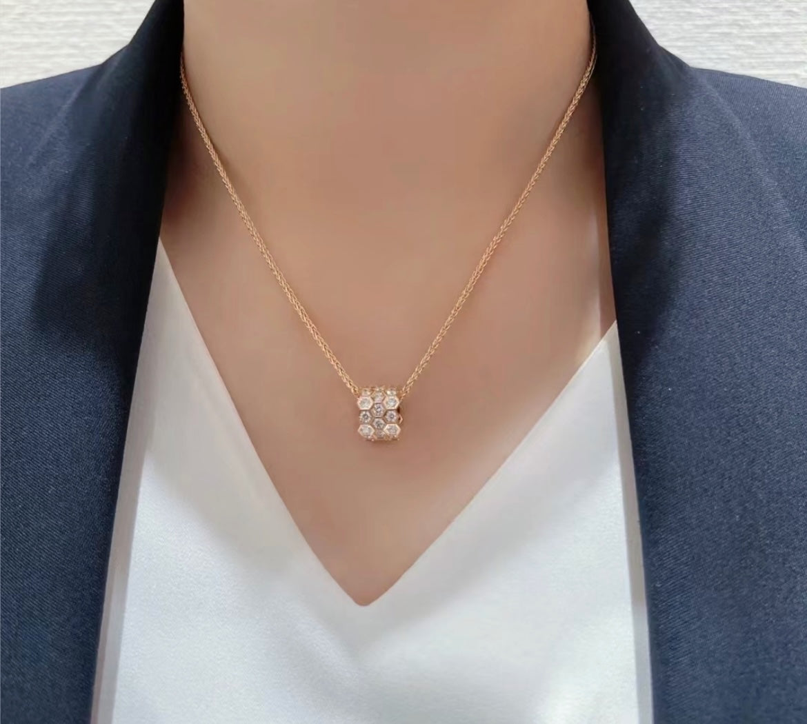 [Vintora]BEE LOVE DIAMOND PAVED 3 ROW NECKLACE