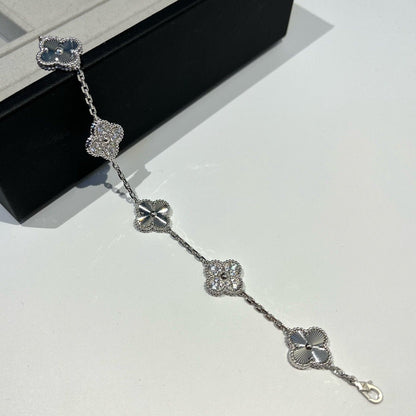 [Vintora] CLOVER 5 MOTIF LASER BRACELET COLLECTION