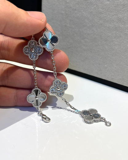 [Vintora] CLOVER 5 MOTIF LASER BRACELET COLLECTION