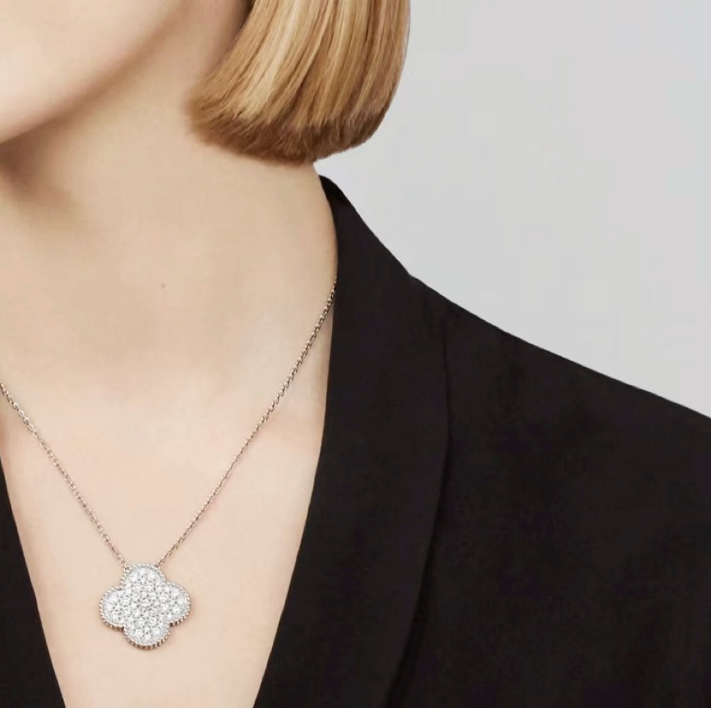 [Vintora]CLOVER 25MM LARGE PENDANT DIAMOND PAVED SILVER NECKLACE