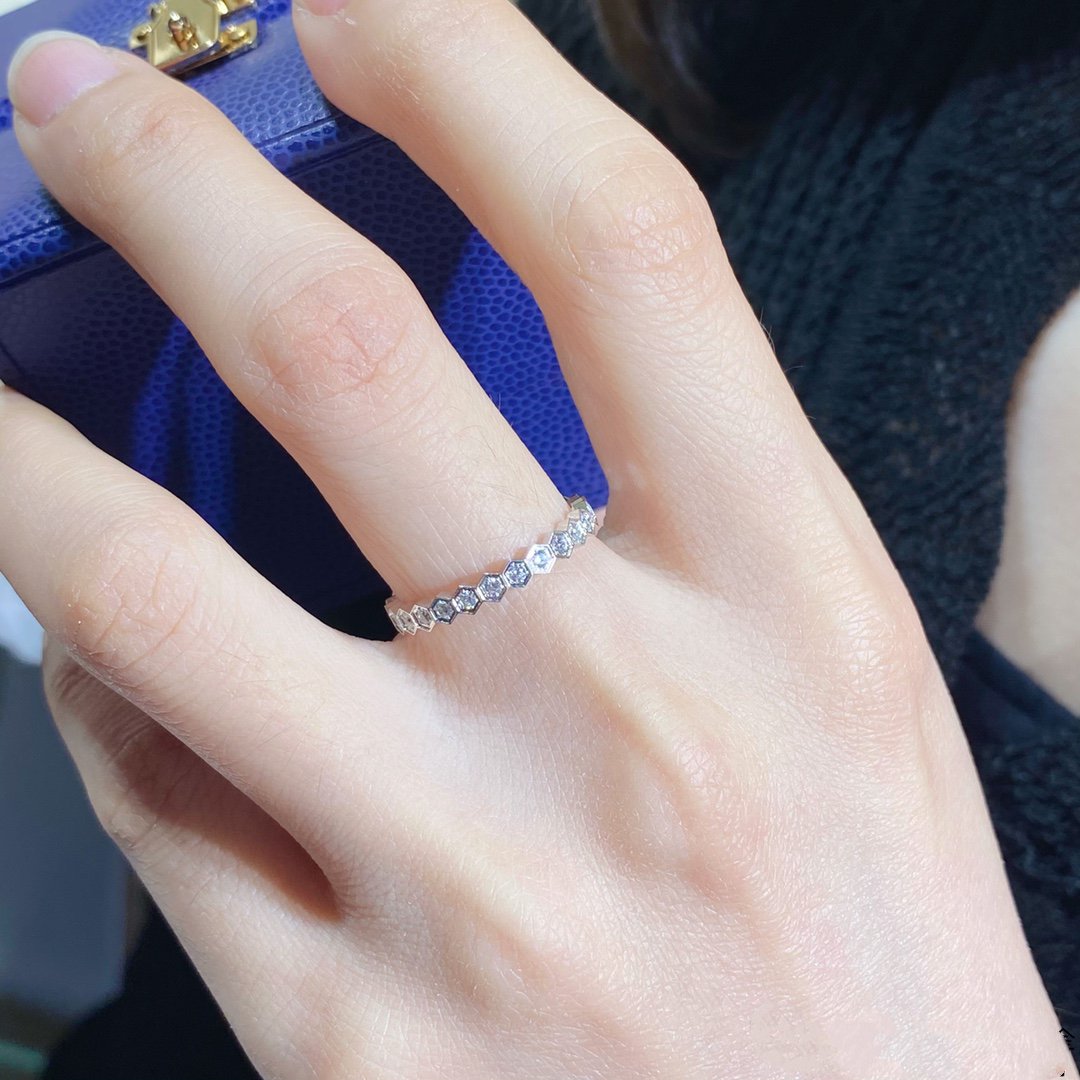 [Vintora]BEE LOVE DIAMOND PAVED SMALL RING