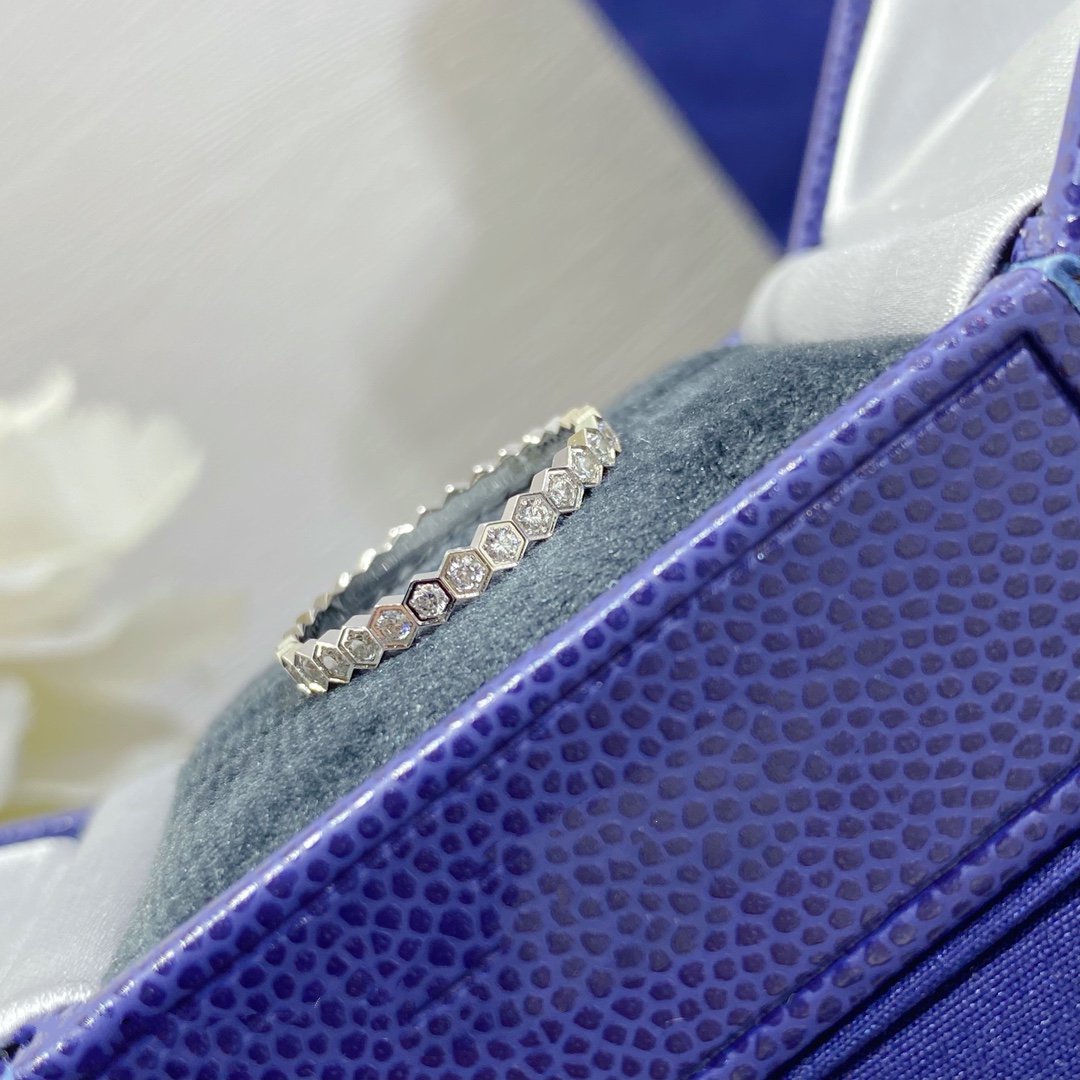 [Vintora]BEE LOVE DIAMOND PAVED SMALL RING