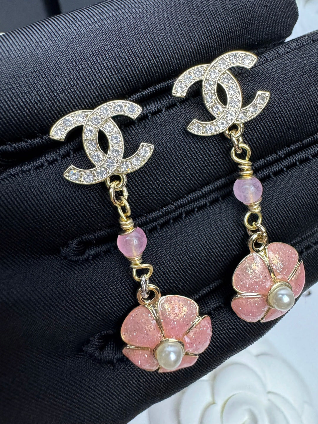 [Vintora]26C Pink Camellia Enamel Pendant with Double C Earrings