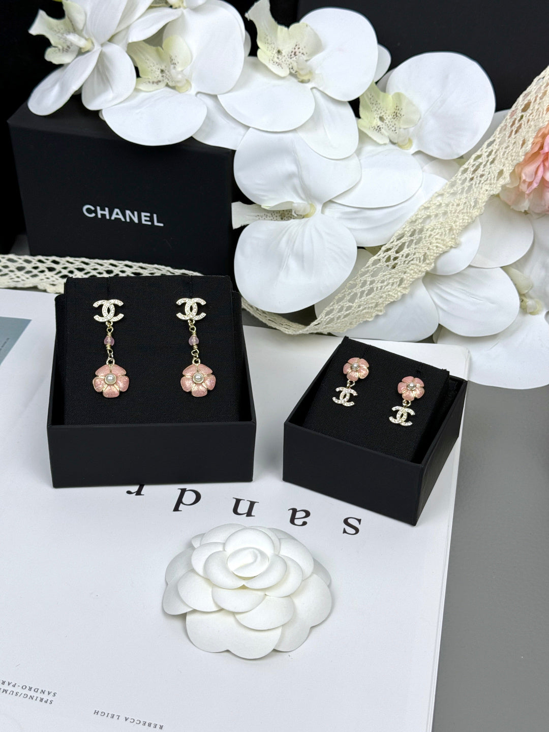 [Vintora]26C Pink Camellia Enamel Pendant with Double C Earrings