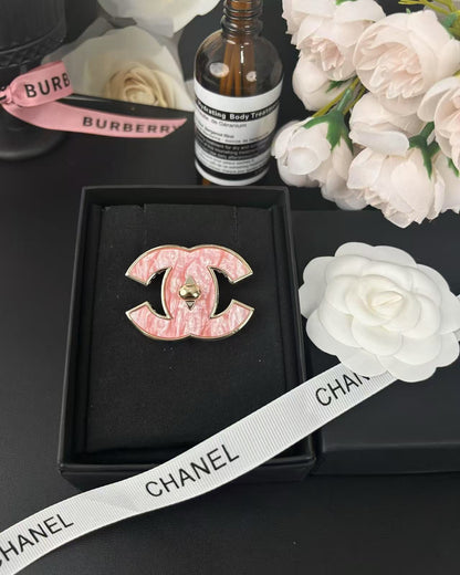 [Vintora]Pink Resin Classic Brooch 5cm
