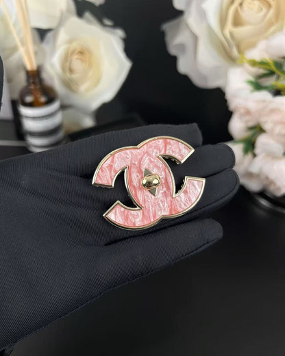 [Vintora]Pink Resin Classic Brooch 5cm
