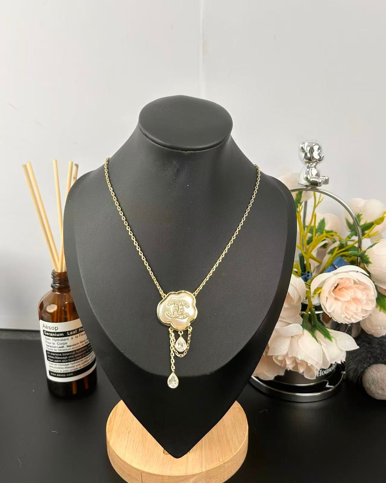 [Vintora]Cloud Pearl Mother-of-Pearl Diamond Chain Pendant Necklace