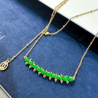 [Vintora]New Arrival: Green Bead Rivet Necklace