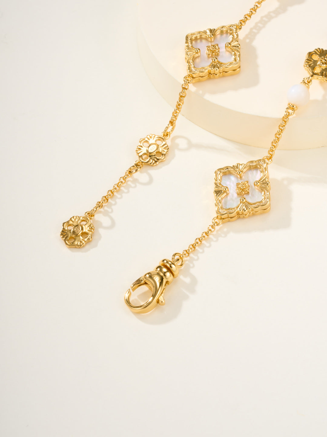 [Vintora]B.C.L ENAMELED Three-Flower Bracelet£¨Trumpet)