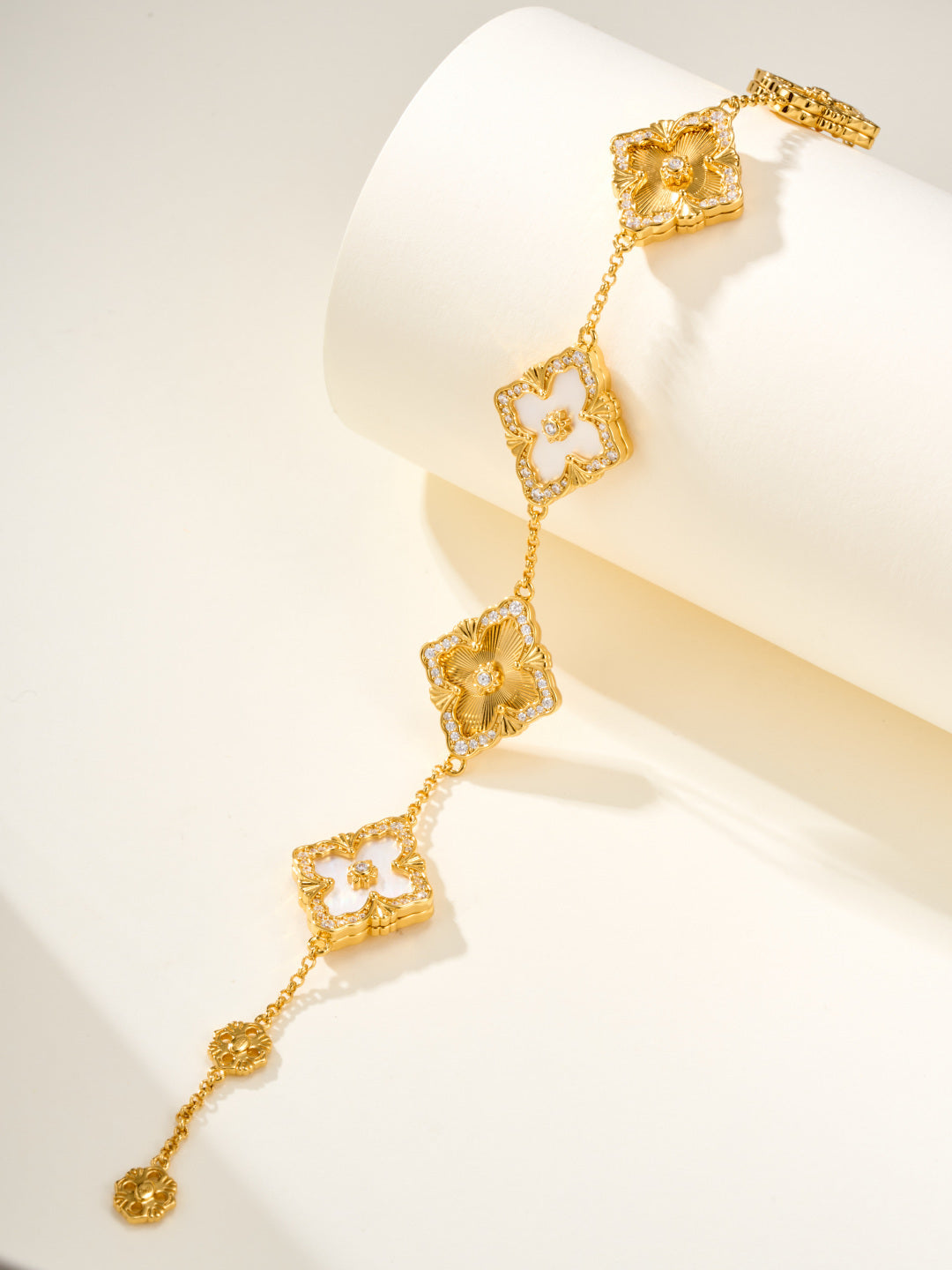 [Vintora]B.C.L ENAMELED Five-Flower Bracelet£¨Various Colors) BIG SIZE