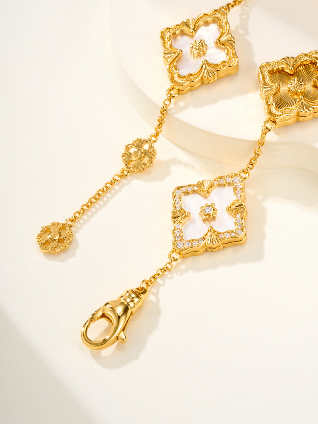 [Vintora]B.C.L ENAMELED Five-Flower Bracelet£¨Various Colors) BIG SIZE