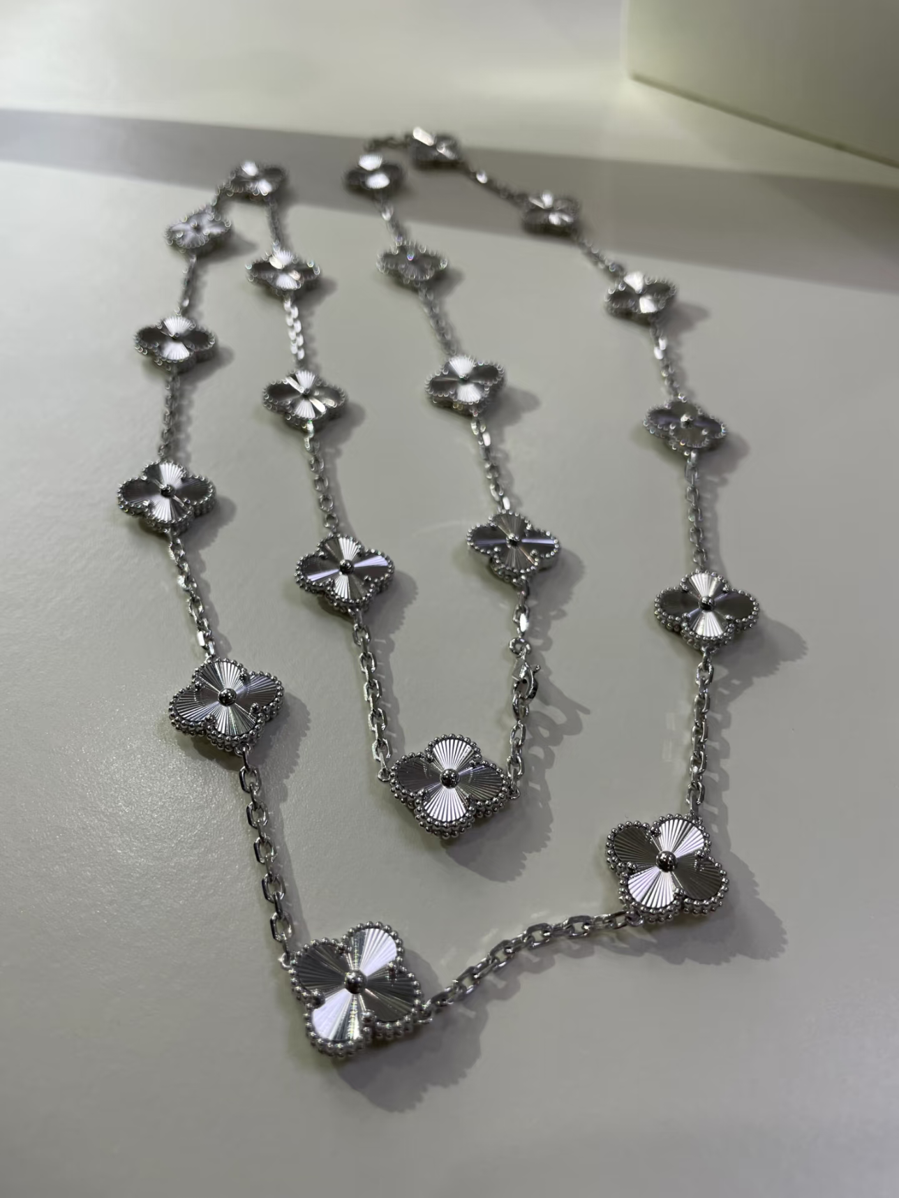 [Vintora]CLOVER 20 MOTIFS SILVER LASER