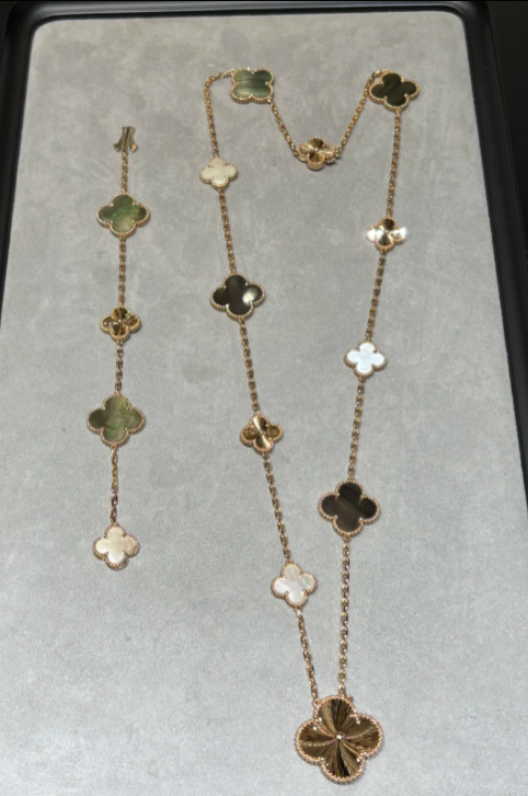 [Vintora]DETACHABLE CLOVER 15(11+4) FLOWER SILVER NECKLACE SET