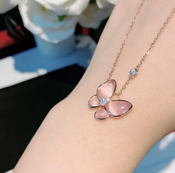 [Vintora]BUTTERFLY PINK MOTHER-OF-PEARL DIAMOND NECKLACE