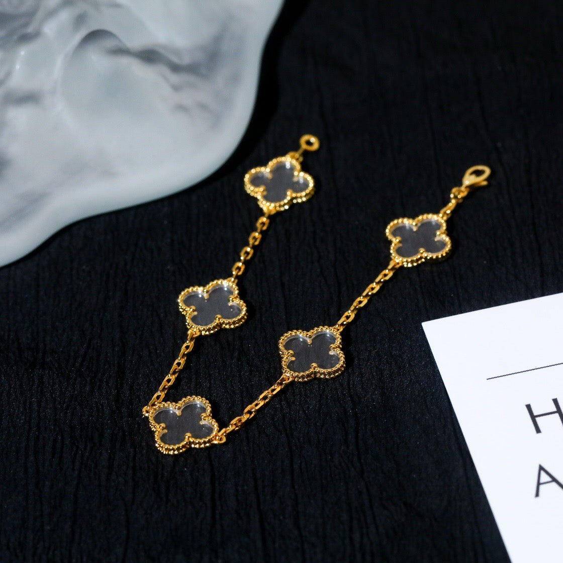 [Vintora]CLOVER 5 MOTIF ROCK CRYSTAL BRACELET