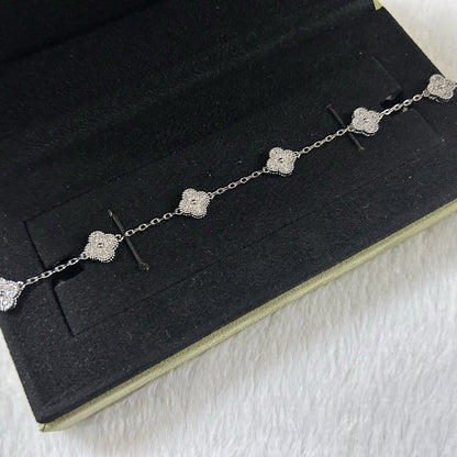 [Vintora]CLOVER 6 MOTIF DIAMOND BRACELET