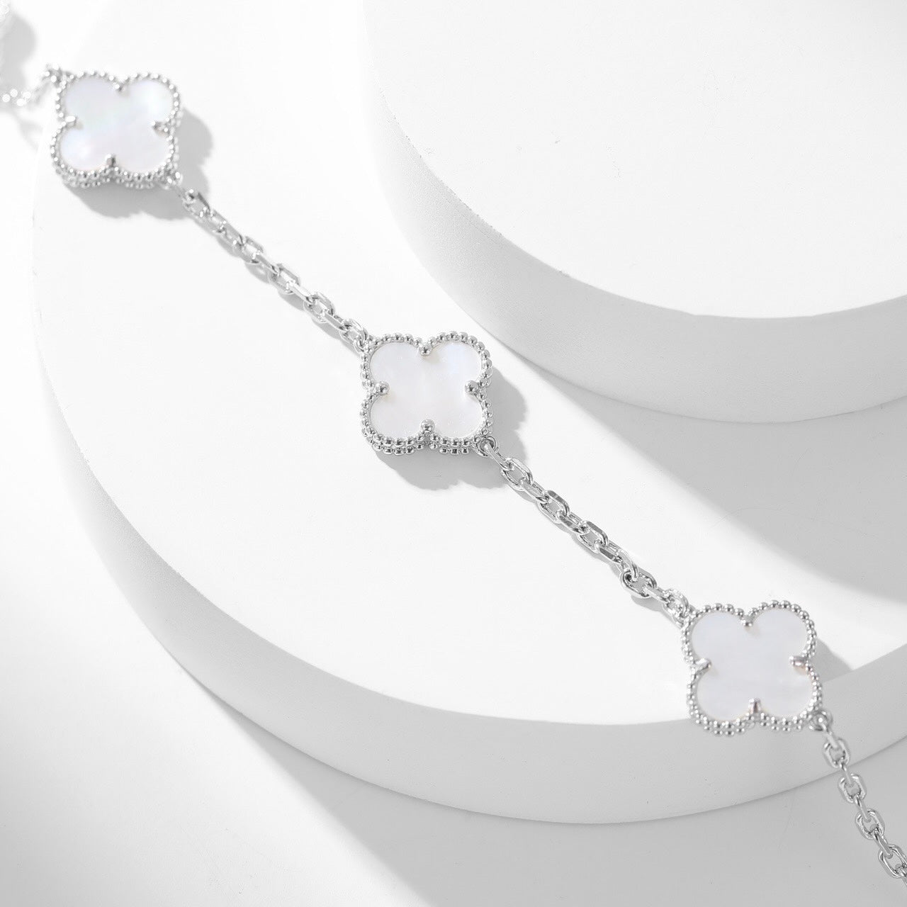 [Vintora]CLOVER 10 MOTIFS WHITE MOTHER OF PEARL NECKLACE