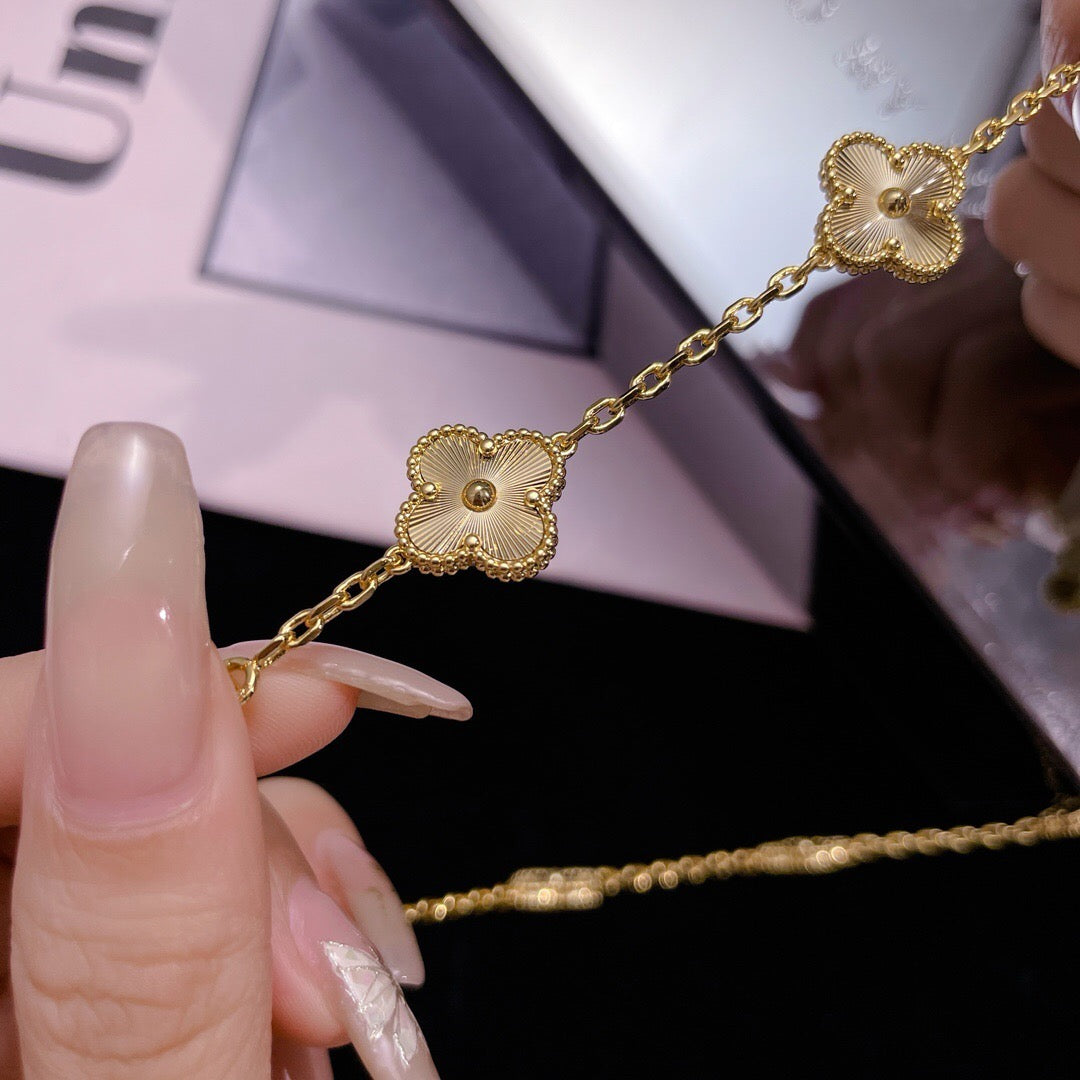 [Vintora]CLOVER 10 MOTIFS LASER NECKLACE