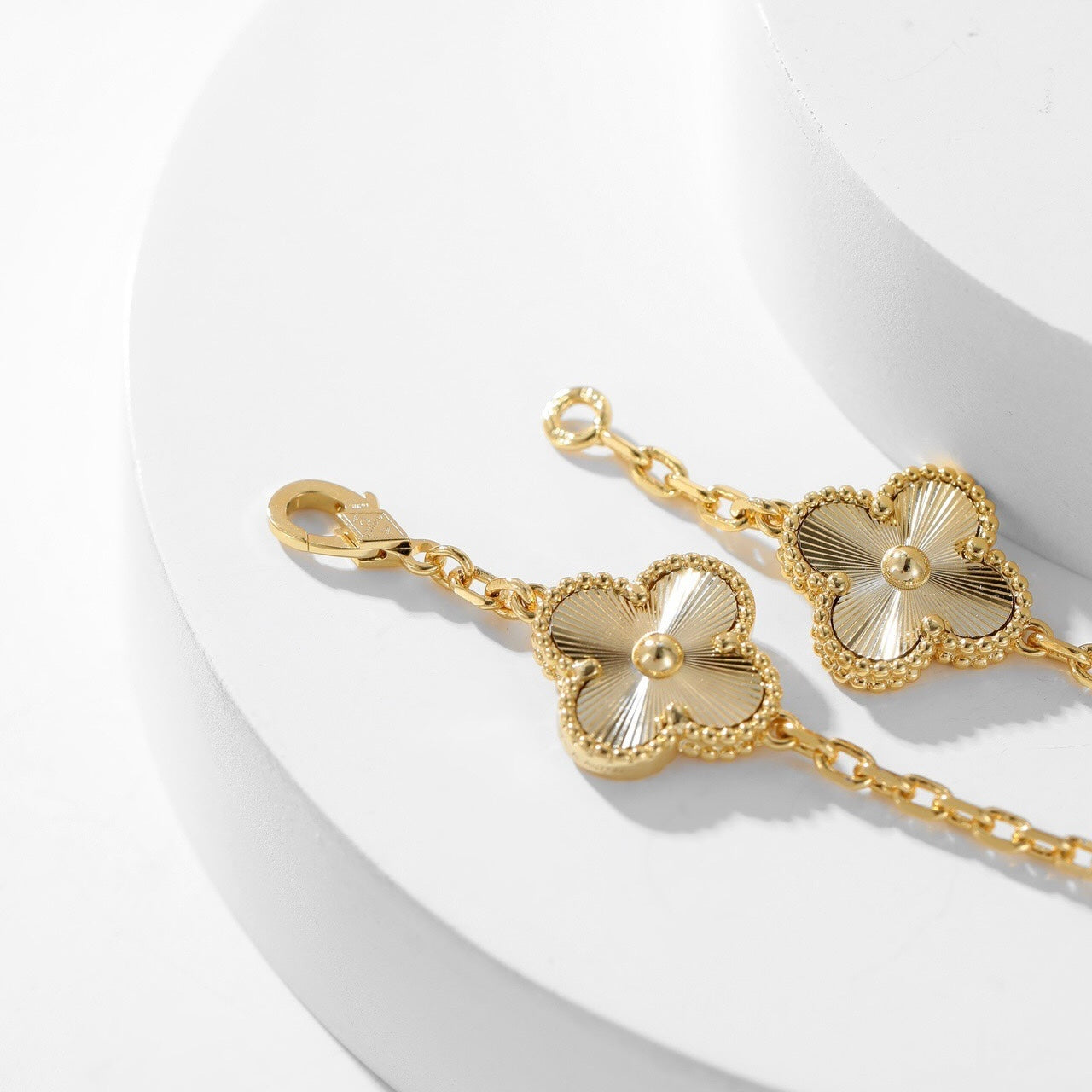 [Vintora]CLOVER 10 MOTIFS LASER NECKLACE