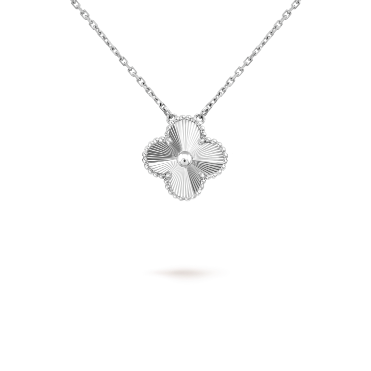 [Vintora]CLOVER 15MM LASER NECKLACE SILVER
