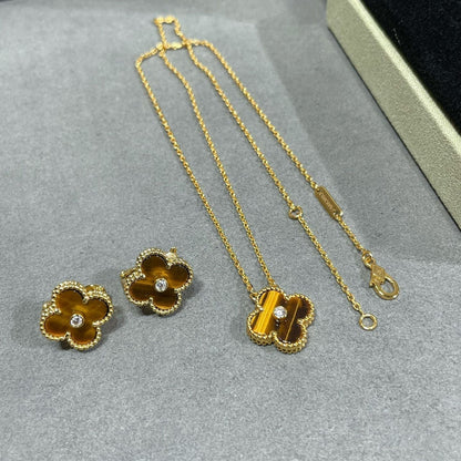 [Vintora]CLOVER 15MM DIAMOND AND YELLOW TIGER'S EYE AGATE necklace