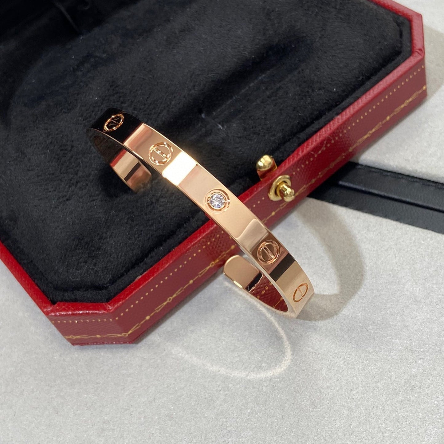 [Vintora]LOVE BRACELET 6.1MM 1 DIAMOND OPEN CUFF
