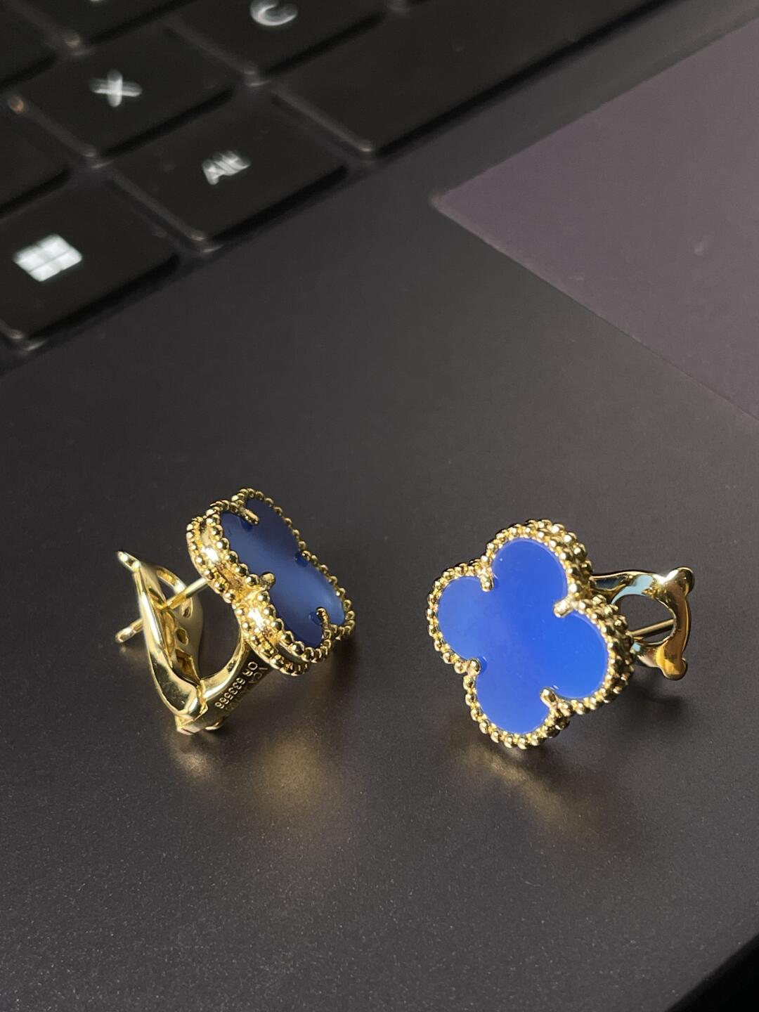 [Vintora] CLOVER LARGE (20mm) 1 MOTIFS BLUE MOP STUD EARRINGS