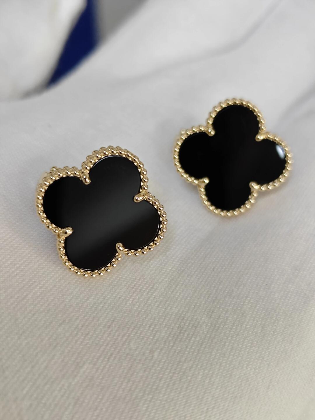 [Vintora]CLOVER 20MM BLACK MOP EARRINGS