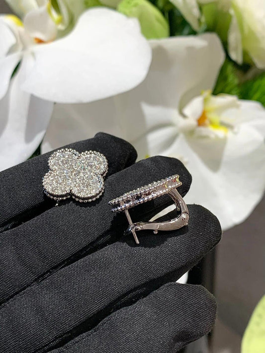 [Vintora]CLOVER 20MM MOTIFS DIAMOND STUD EARRINGS SILVER
